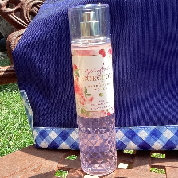 Price Firm NWT Bath & Body Works Gingham Gorgeous 7 Piece Gift Set With Bag - Picture 8 of 11